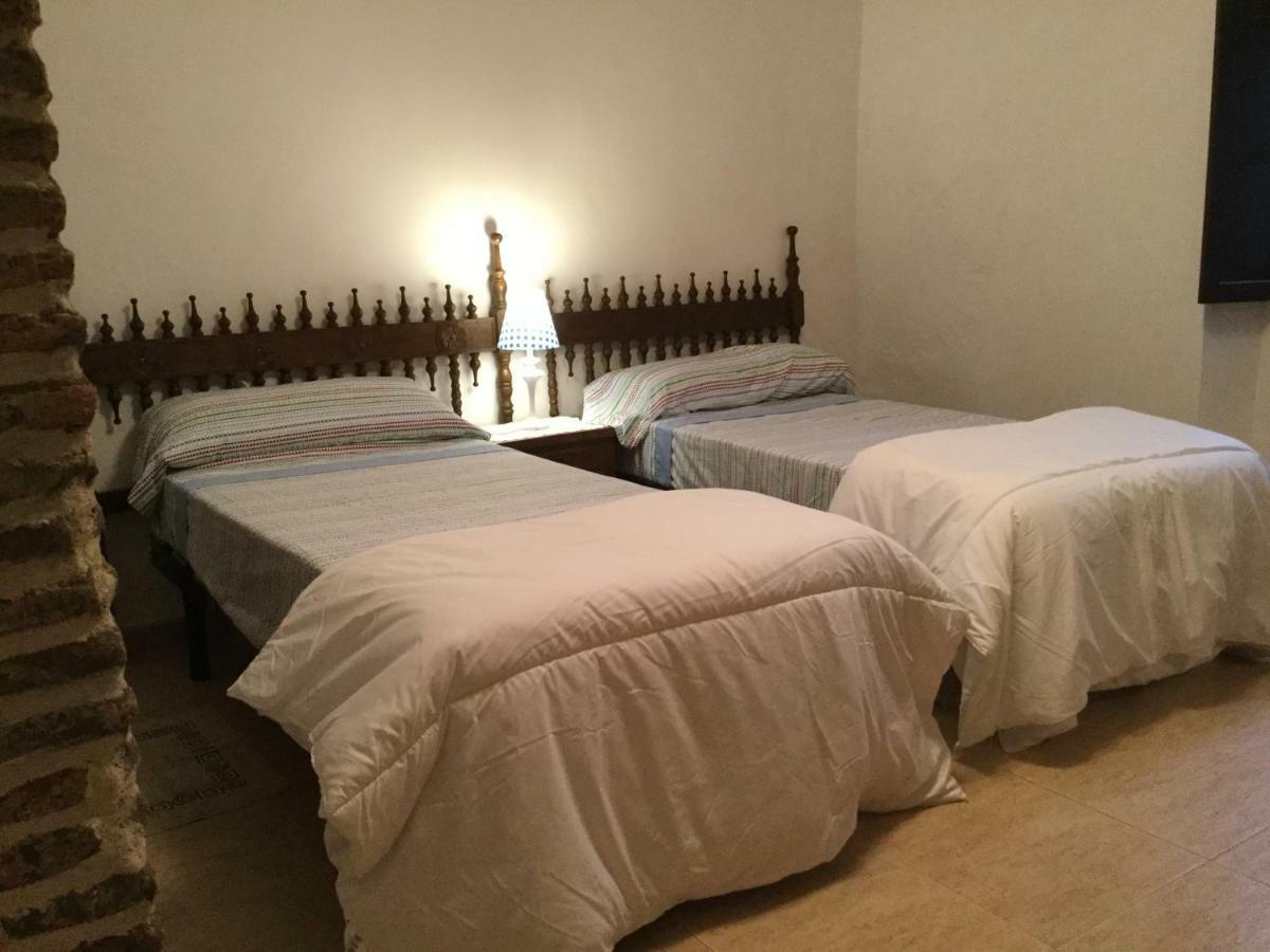 Apartamentos Andrada Casar De Caceres Ngoại thất bức ảnh