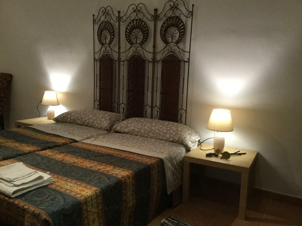 Apartamentos Andrada Casar De Caceres Ngoại thất bức ảnh